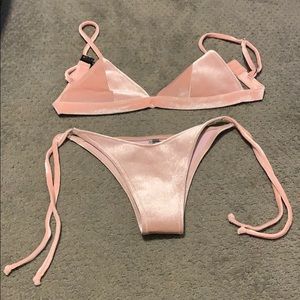 Blackbough cooper triangle top in velvet rose